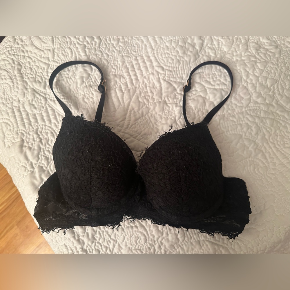 Aerie size 34B Black Lace Underwire Padded Bra